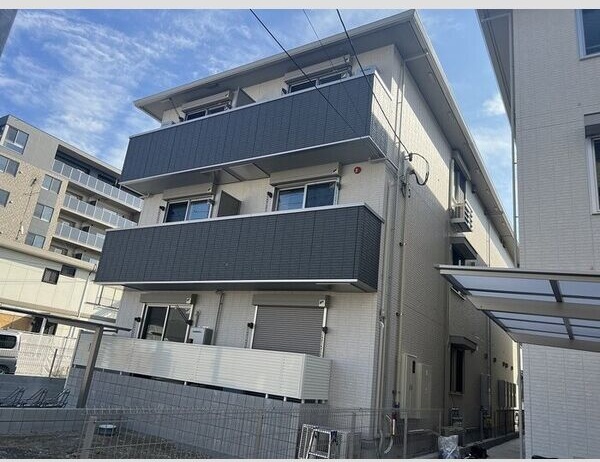 阪神本線 西宮駅 徒歩10分 3階建 築3年の外観写真