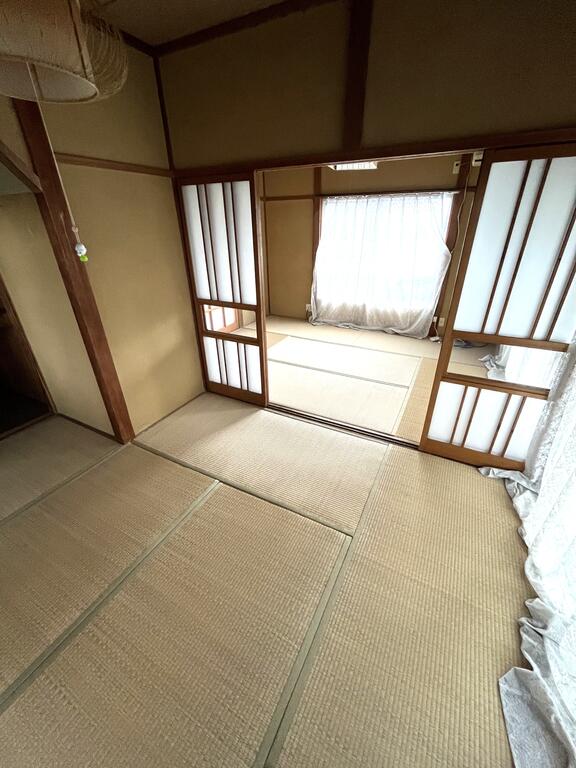 須藤貸家の居間写真