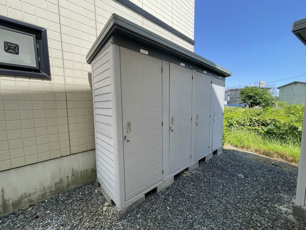 建物外観　ストッカー