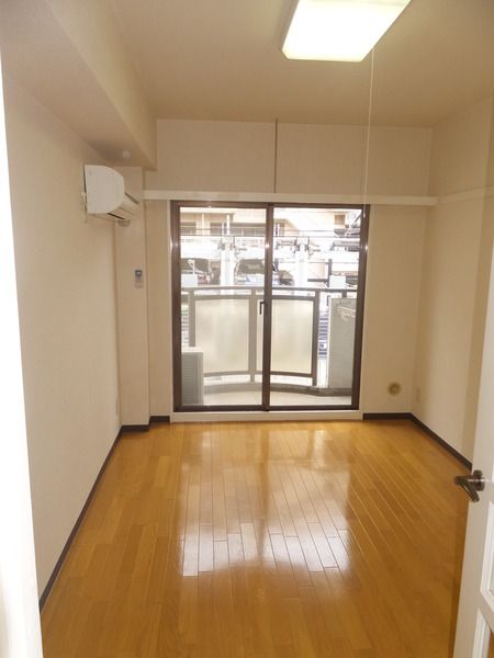 居室・リビング　他部屋写真参照