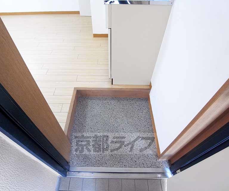 京阪鴨東線 出町柳駅 徒歩25分 2階建 築22年の玄関写真