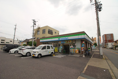 コンビニ　ファミリーマート 杉村一丁目店（コンビニ）まで377m