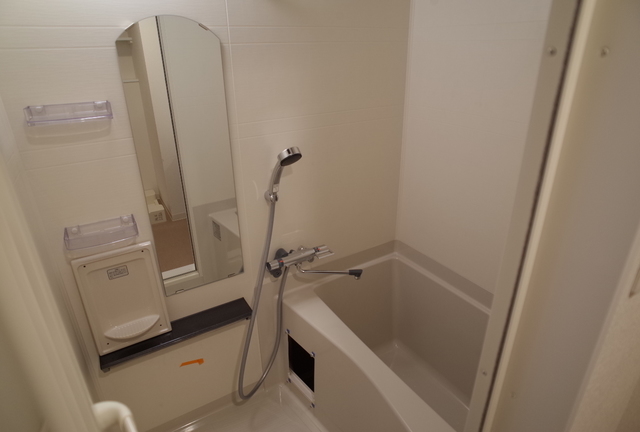 プレサンス THE 神戸の風呂写真