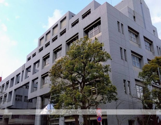 高校・高専　東京都立新宿山吹高等学校（高校・高専）まで811m
