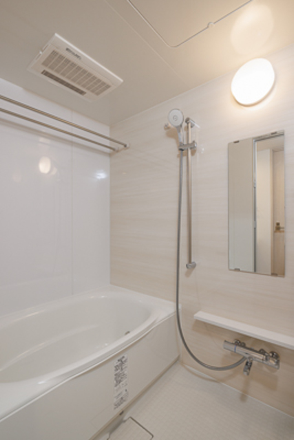 バス・シャワールーム　※写真は同タイプ住戸です。