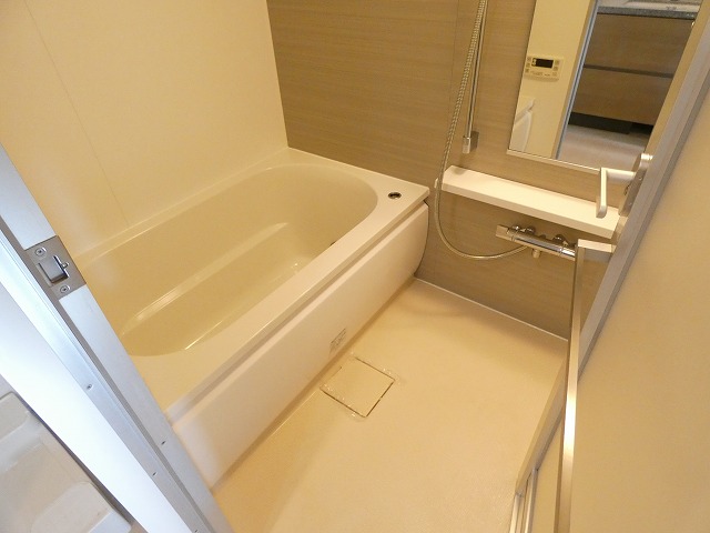 バス・シャワールーム　バス※別部屋参考写真