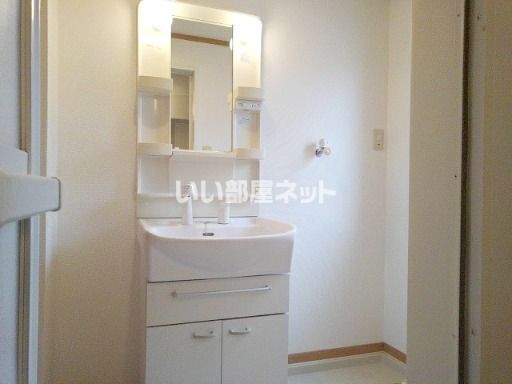 アイディアル スポット Aの内装写真