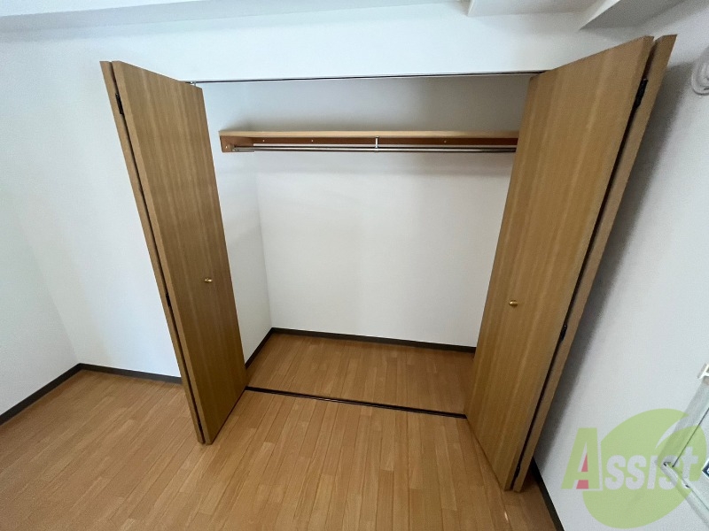 収納　寝室の収納です。部屋がすっきり片付きます。