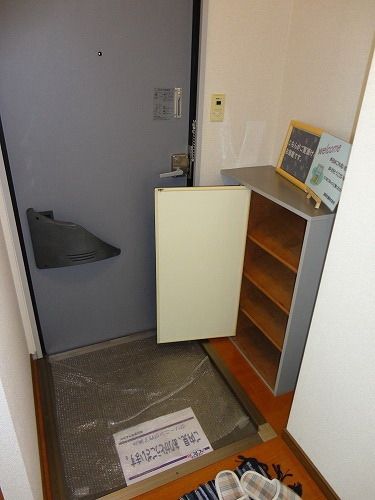 玄関　★お部屋探しは株式会社タウンハウジング東京まで★