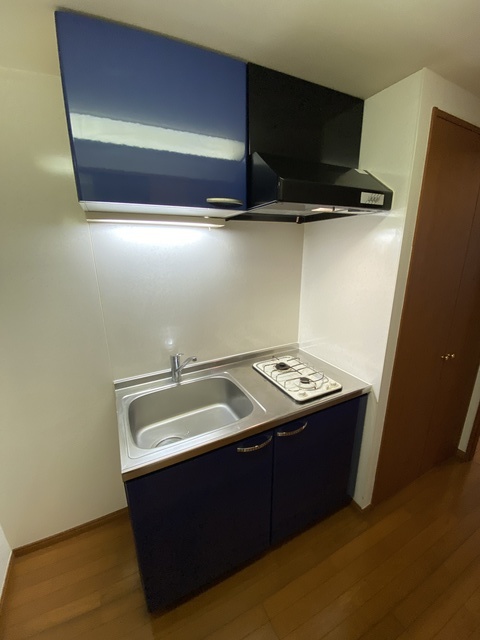 東京メトロ東西線 行徳駅 徒歩13分 5階建 築23年のキッチン写真