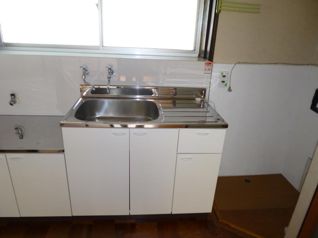 キッチン　同じ間取の別なお部屋の写真です