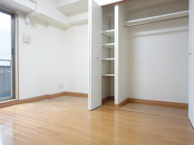 かむろ坂サンハイツの居間写真