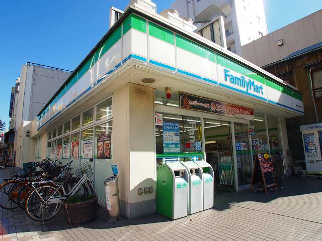 コンビニ　ファミリーマート 鶴屋町店（コンビニ）まで153m