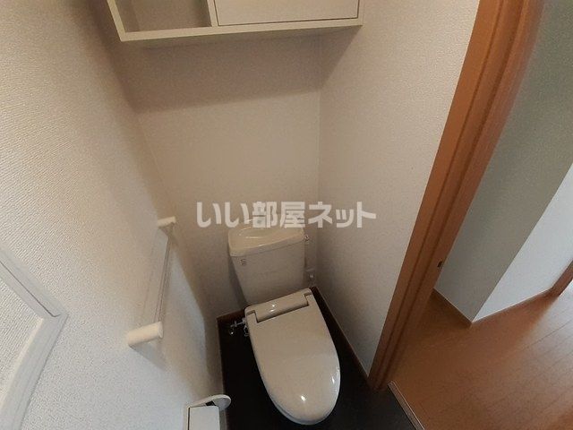 【アクティフ　ジェルメIのトイレ】