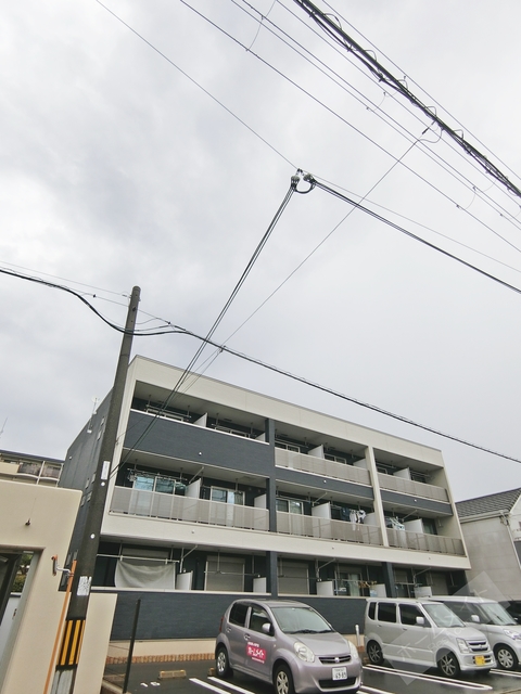 岸和田市上野町西のアパートの建物外観