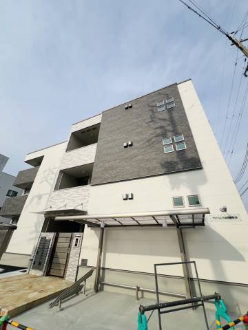泉佐野市羽倉崎のアパートの建物外観