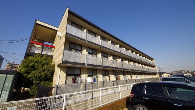 【ふじみ野市新田のマンションの建物外観】