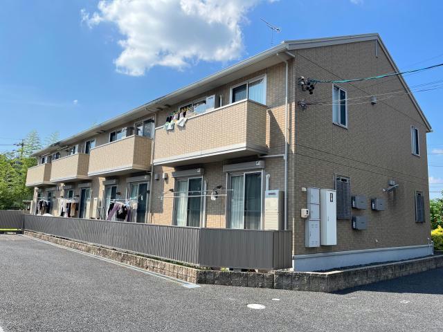 瀬戸市小田妻町のアパートの建物外観