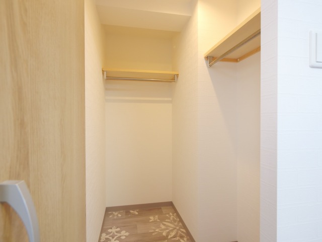 収納　収納力のあるウォークインクローゼットです！