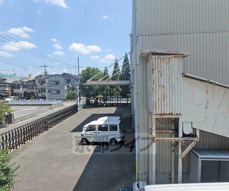 【京都市西京区下津林芝ノ宮町のアパートの眺望】