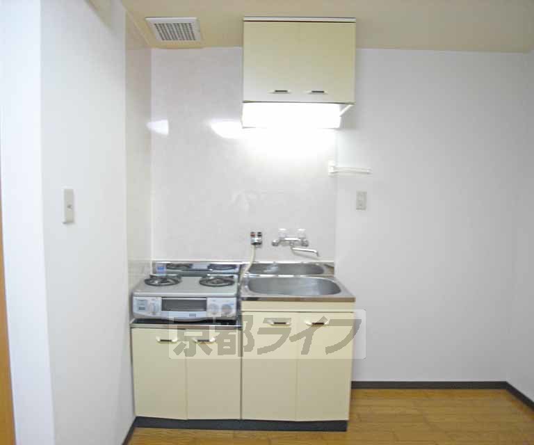 キッチン　２口コンロ設置可能です。