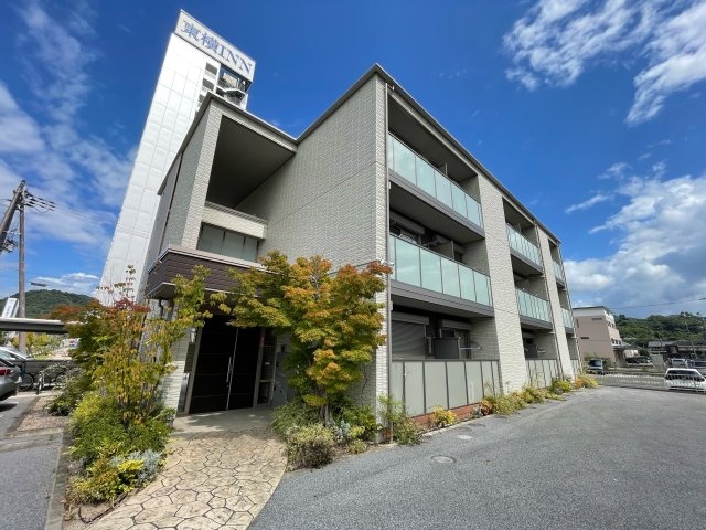 彦根市駅東町のマンションの建物外観