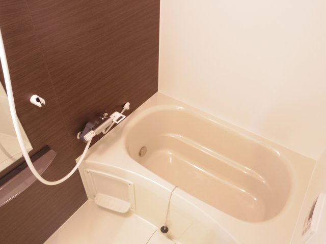 バス・シャワールーム　追い焚き、浴室乾燥機完備してます！