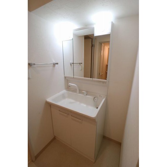 洗面設備　※同タイプ別部屋のお写真です。現況優先です。