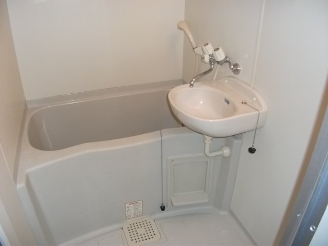 バス・シャワールーム　バス（イメージ）