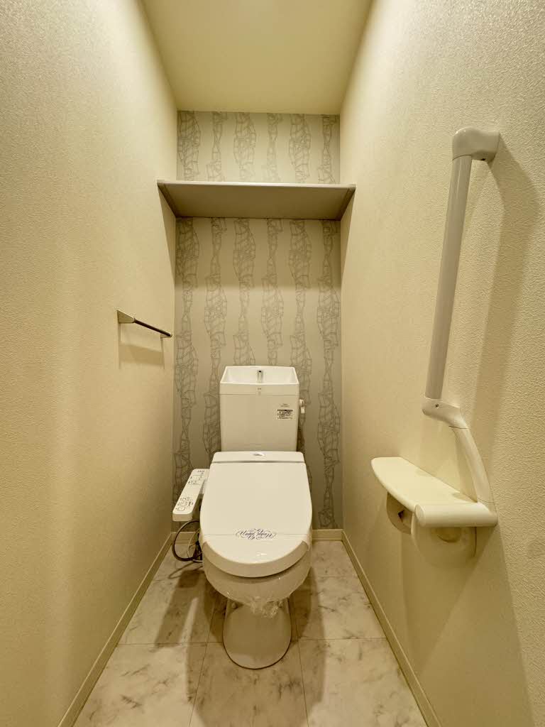 トイレ　清潔感のあるトイレです