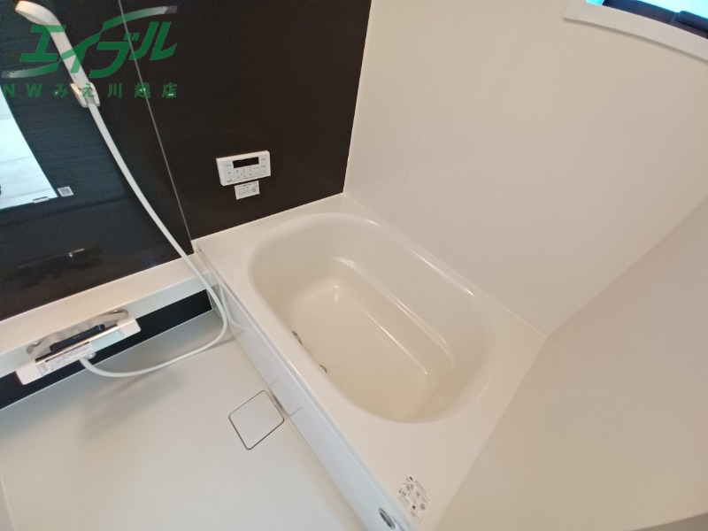 バス・シャワールーム　同型参考写真