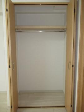 ラフォルテ駅前　収納　クローゼット