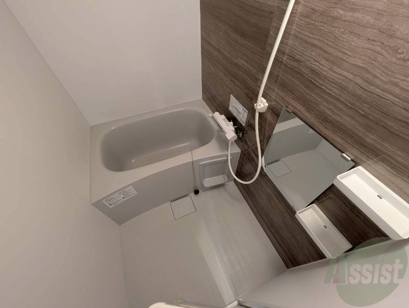 バス・シャワールーム　お風呂になります。一日の疲れを癒してくださいね。