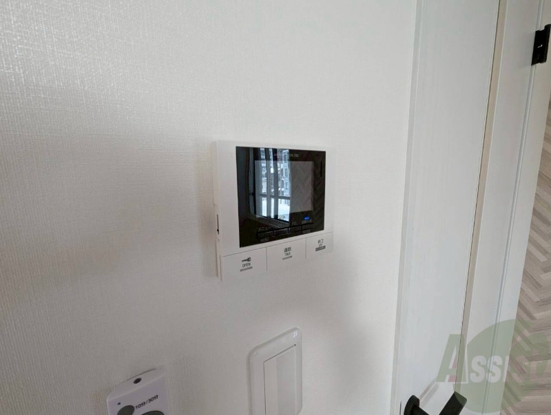 セキュリティ　モニタ付インターホンでセキュリティ面も安心です。