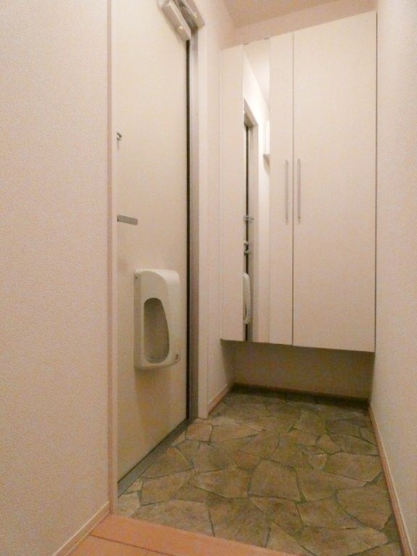 玄関　図面と現状に相違がある場合には現状を優先