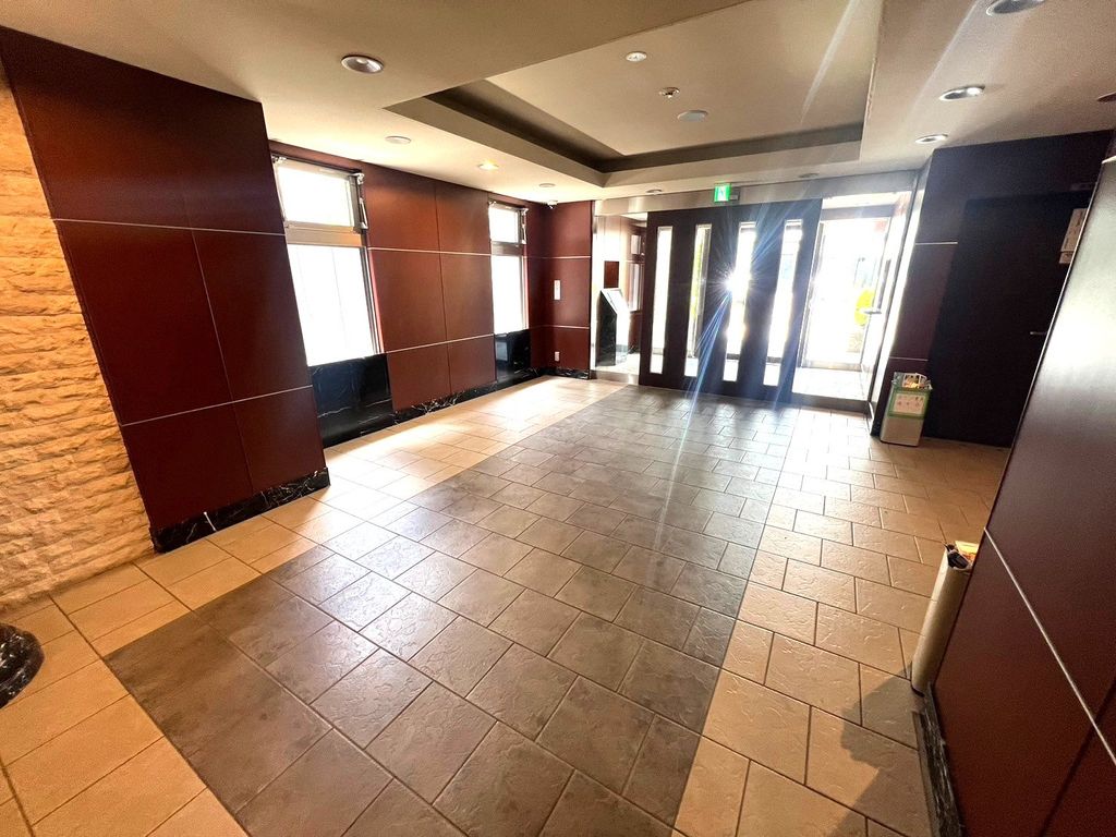 ロビー　エントランス