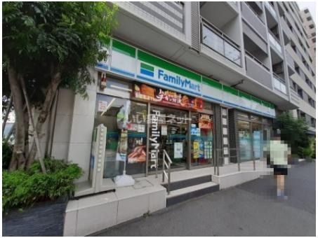 コンビニ　ファミリーマート市谷柳町店（コンビニ）まで315m