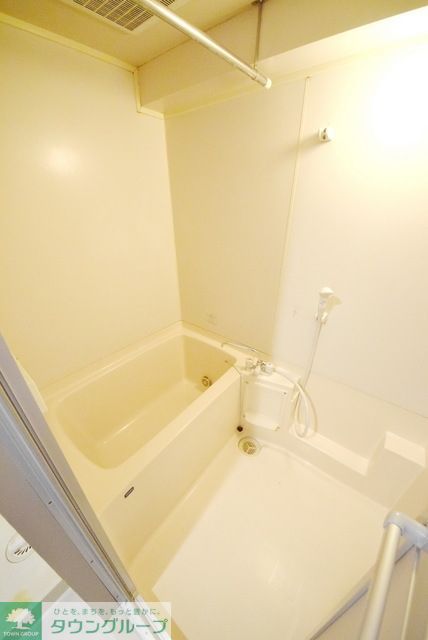 バス・シャワールーム　★すっきりきれいなバスルームです★