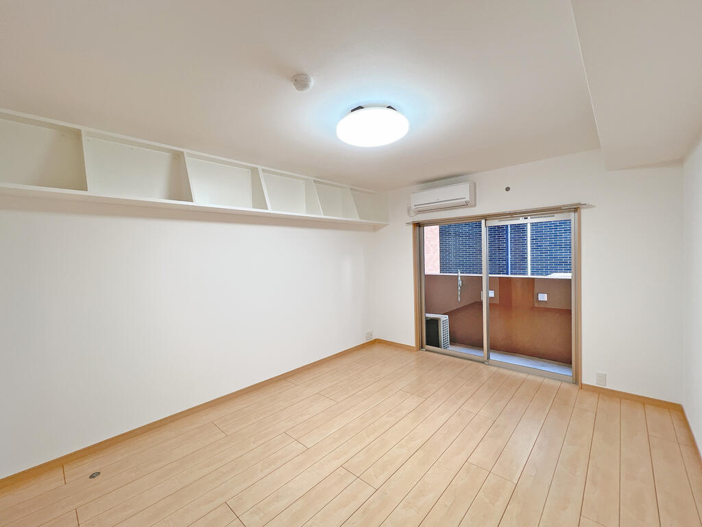 その他部屋・スペース　居室にはエアコン、照明、Wi-Fiルーターあり。