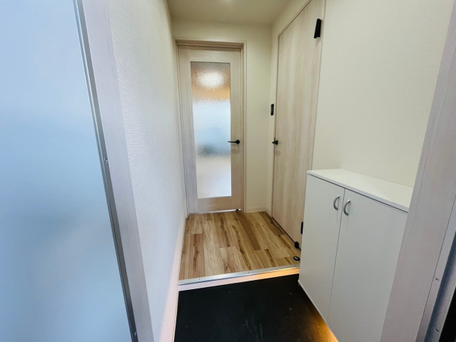 玄関　※参考写真