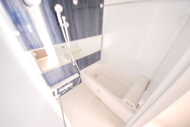 バス・シャワールーム　きれいなバスルーム