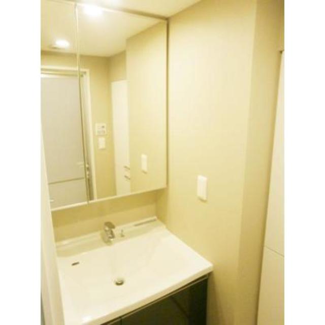 洗面設備　※写真は同タイプ住戸です。