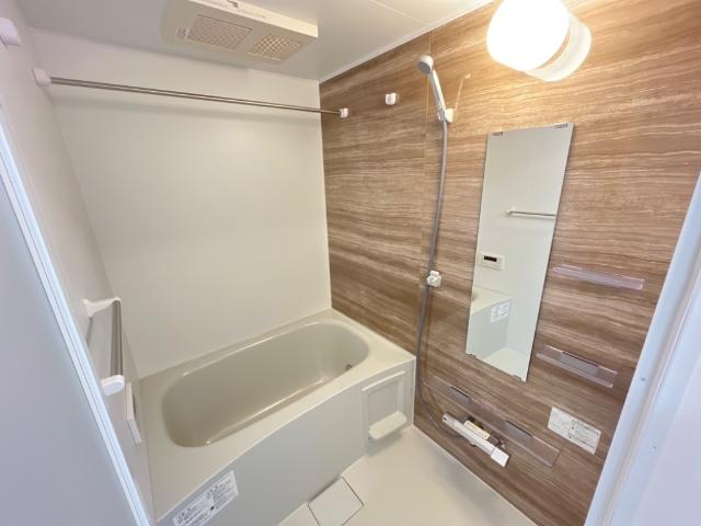 バス・シャワールーム　バス