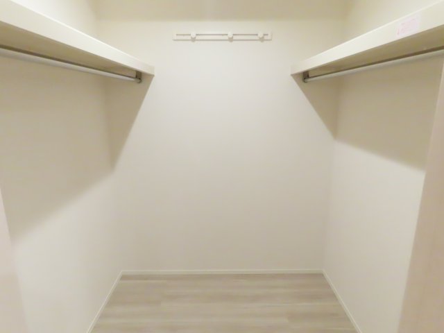 収納　ウォークインクローゼット