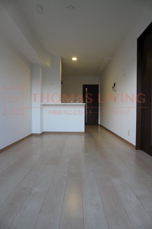 居室・リビング　※別号室の写真です。人気のカウンターキッチンです。