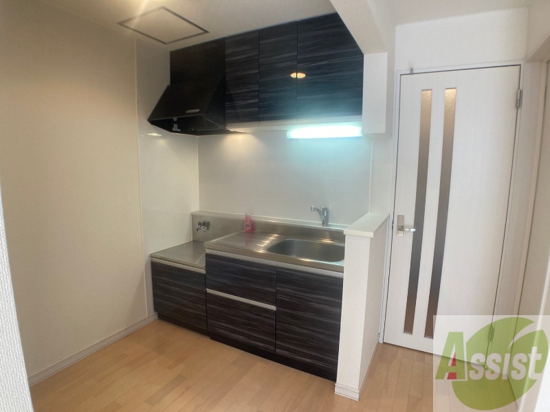 キッチン　ガスキッチンです。２口コンロが設置できます。