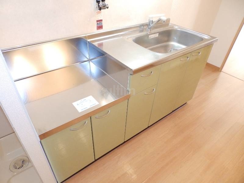 キッチン　別タイプのお部屋です。ご参考までに。