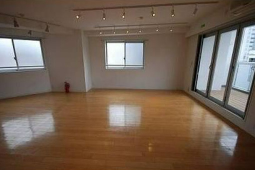 居室・リビング　同じ建物の別部屋写真を使用している場合があります。詳細はお問