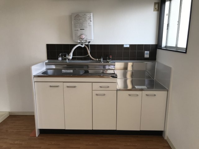 キッチン　キッチン入れ替え済み