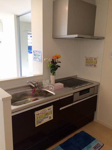 キッチン　※同物件の違うお部屋の写真です